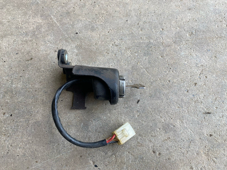 1974 Honda CB360 CB360T Ignition Switch & Key 12V Motorcycle #3029E