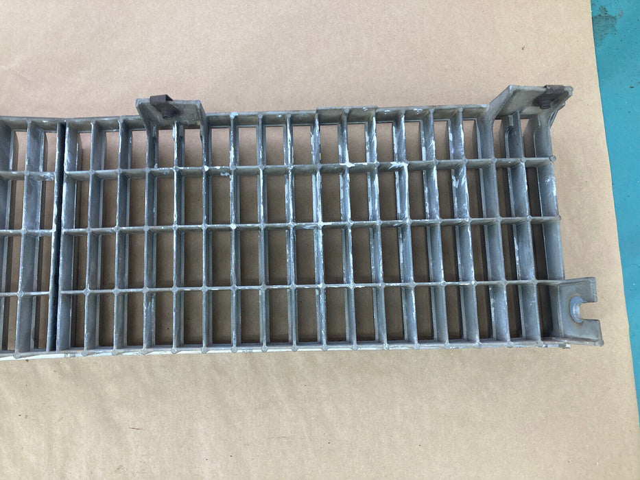 1976-1979 Cadillac Seville Front Grille Chrome 1977 1978 GM OEM #1844M