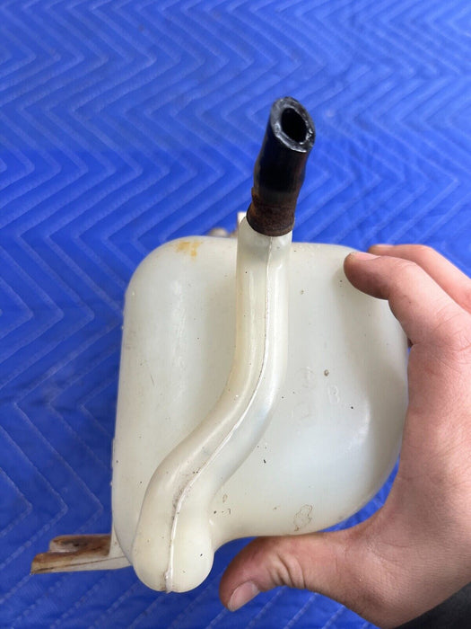 1998-2002 Isuzu Trooper Coolant Overflow Expansion Reservoir Tank Jug OEM #949EM