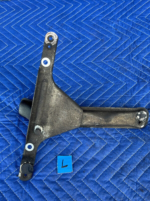 1979-1985 Mercedes 300SD W126 Turbo Mounting Engine Bracket Brace OEM #455EM