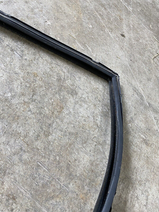 84-94 BMW 3 Series E30 Sedan Rear Right Window Guide Rail Track 318i 325ix #770E