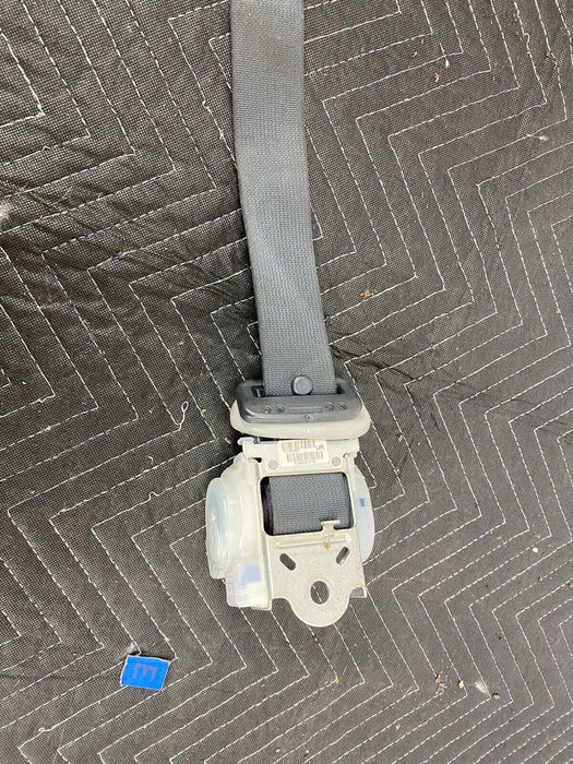 2009-2010 Pontiac Vibe Passenger Right Rear Seat Belt Retractor TI-F072 #3083E