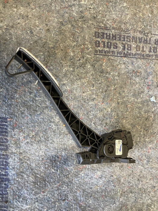 2005-2007 Volvo S60R S60 V70R M66 Gas Pedal Accelerator Throttle OEM #1383M