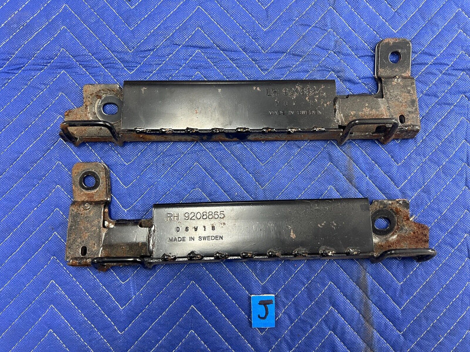 2005-2007 Volvo S60R Pair LH & RH Rear Seat Brackets 9208864 9208865 OEM #1147EM