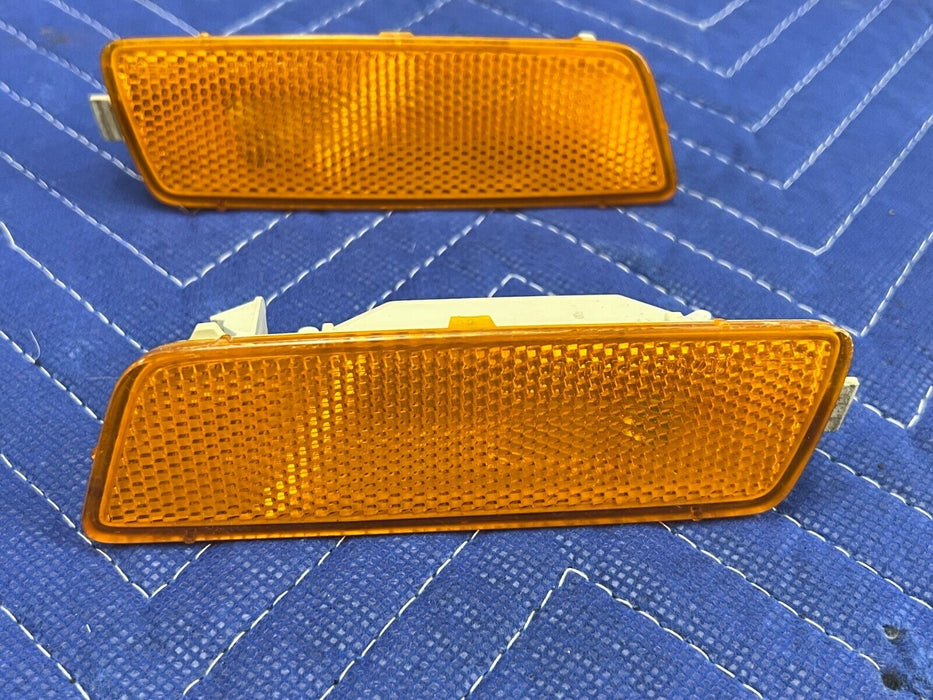 2006-2010 VW Jetta 2.5L LH & RH Front Fender Marker Light OEM 1K5945071A #52MC