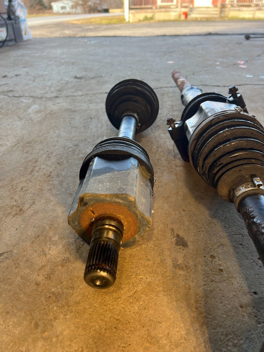 2005-2007 Volvo S60R V70R Pair LH & RH Front CV Axle Shaft Auto Trans OEM #979EM