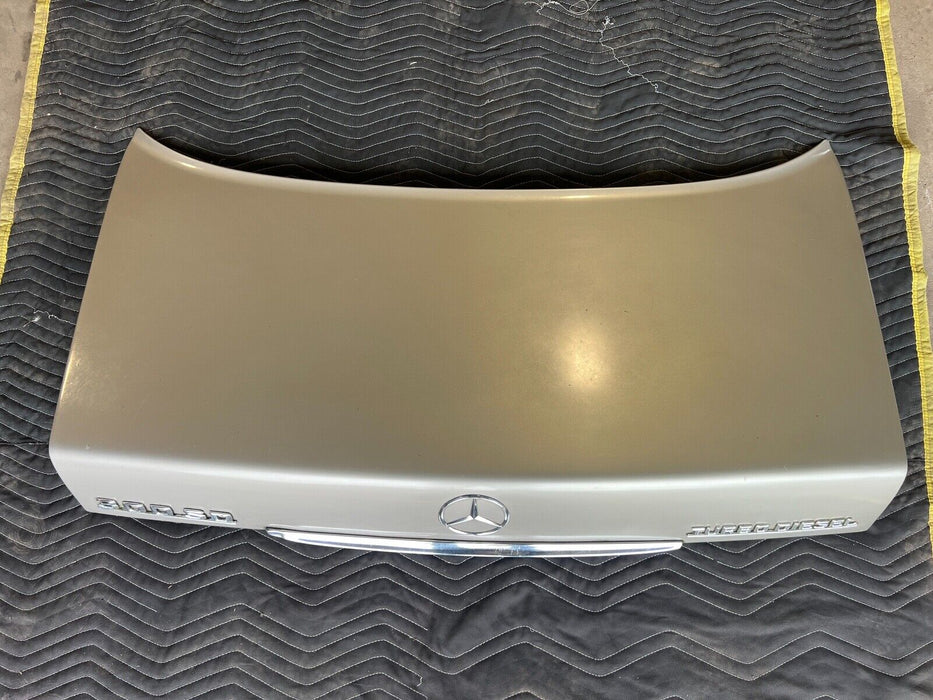 1979-1985 Mercedes 300SD W126 Sedan Silver Deck Lid Trunk w/ Emblem OEM #332EM