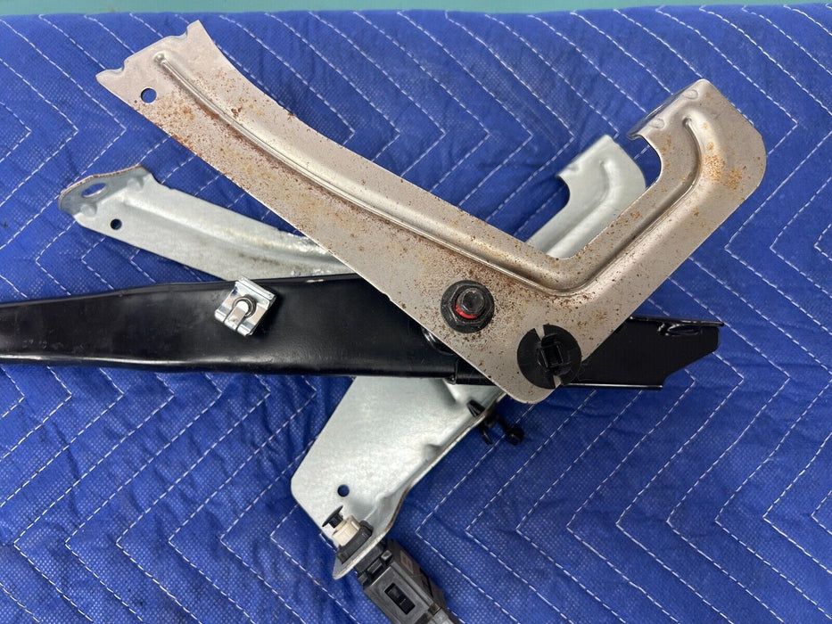 2005-2007 Volvo S60R V70R Brake Pedal Bracket Pad Assembly 8622064 OEM #1255EM