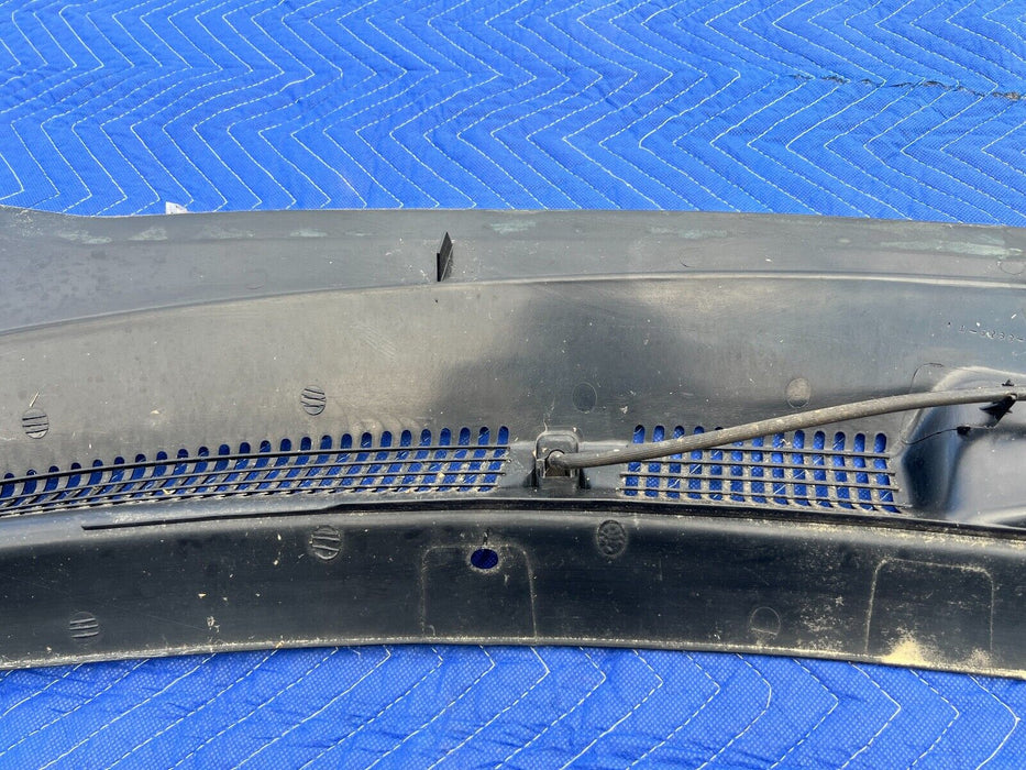 1998-2001 Dodge Ram 1500 Windshield Wiper Grille Weather Guard Cowl OEM #735EM