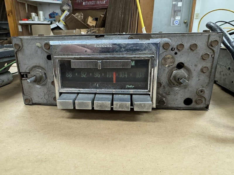 1968-1972 Corvette C3 Delco GM AM/FM Radio System 7303275 w/Modulator OEM #3231E
