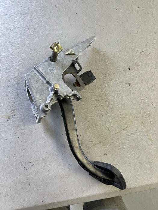 BMW E36 M3 1995 1996 1997 1998 92-99 Brake Pedal Assembly 1161962 Auto OEM #142J