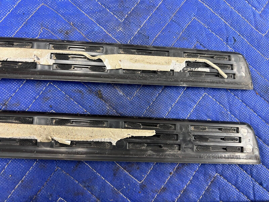 2005-2007 Volvo S60R V70R LH & RH Front Door Sill Scuff Plate Trim OEM #1059EM