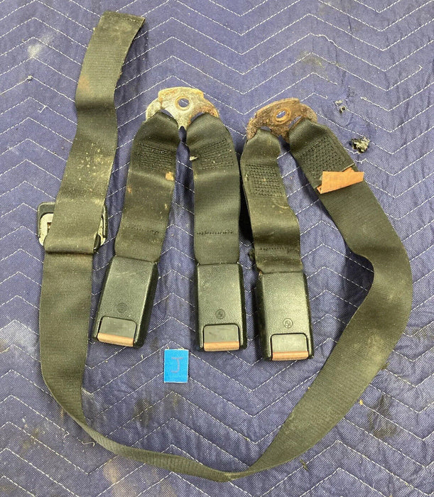 1984-1991 BMW 318i 325i E30 Rear LH RH Seat Belt Buckle Lower Set Coupe #2626M