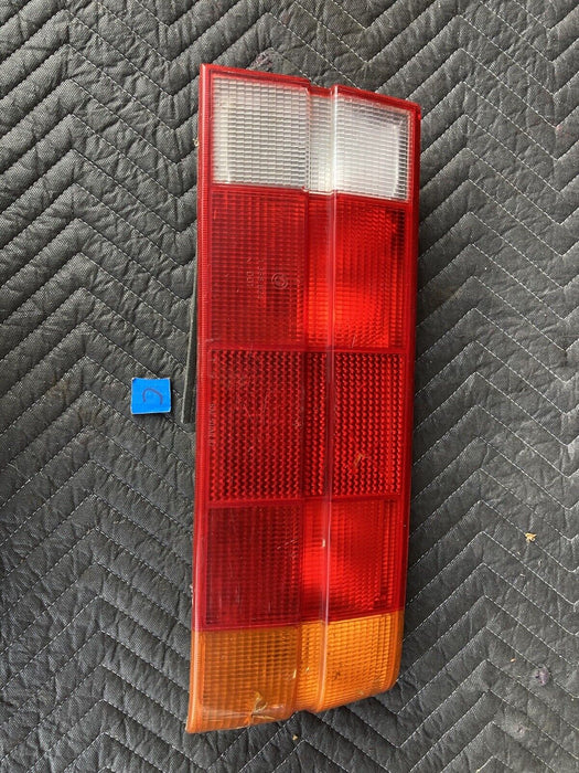 1982-1994 BMW E30 318i 325i 1368824 Right RH Tail Light Brake Rear OEM #2096M