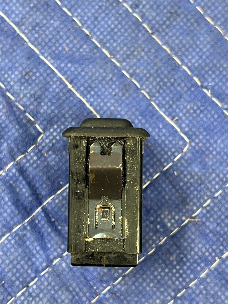 1984-1993 BMW E30 Sedan Power Window Circuit Breaker Reset 1369375 OEM #1368EM