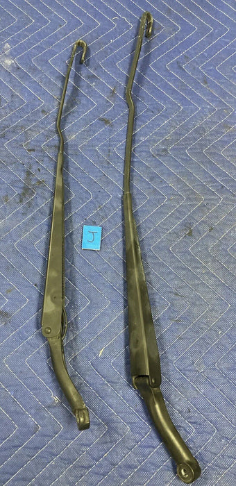 2004-2007 Volvo S60R V70R S60 Windshield Wiper Arms Pair Left Right OEM #2902M