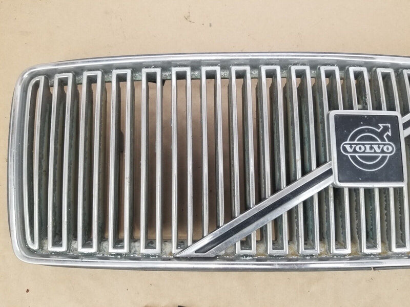 1992-1997 Volvo 850 850R Chrome Waterfall Grille w/Clips OEM #2853E