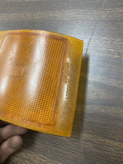 94-99 Chevrolet GM Chevy C/K LH Corner Reflector Parking Light 16519355 #1309E