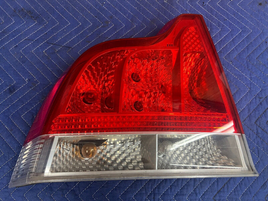 2005-2007 Volvo S60R V70R Driver Left LH Rear Brake Tail Light Lamp OEM #1185EM