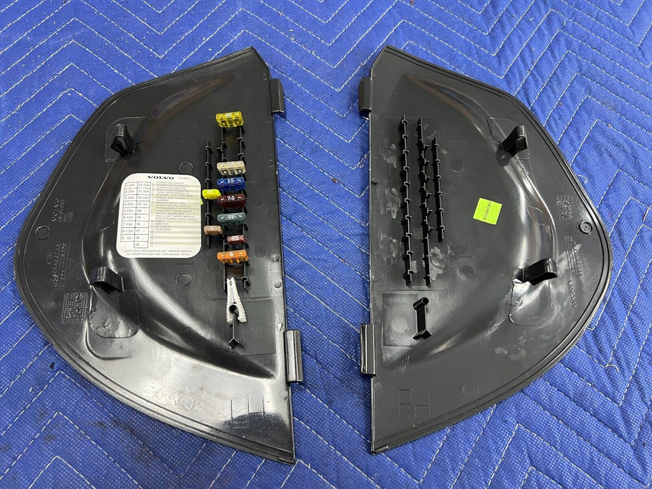 2005-2007 Volvo S60R V70R Pair Front Dash Fuse Box Cover Trim 09164898 OE#1009EM