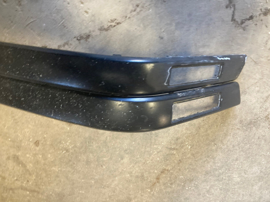 1988-1996 BMW E34 5 Series 525i 535i Front LH RH Bumper Trim 12 944 336 #1983M