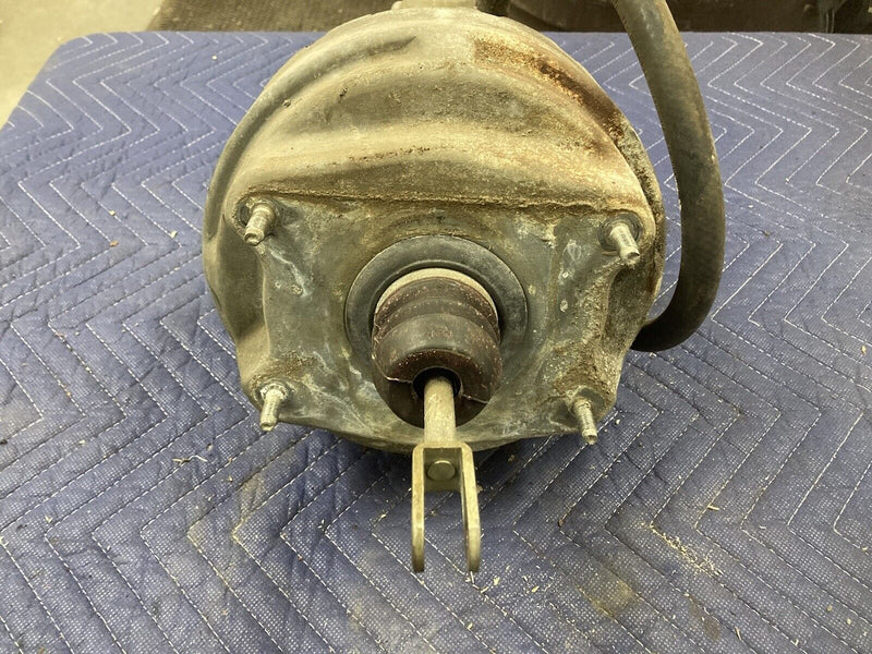 1975-1985 Volvo 242 240 244 245 Master Cylinder Booster Assembly OEM#1666M