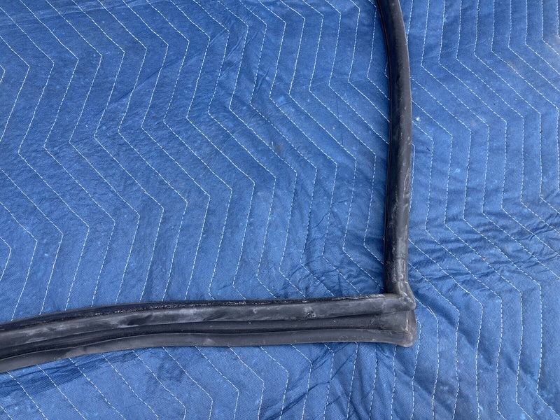 1982-1994 BMW E30 318i 325i Rear Window Gasket Seal Weatherstripping #2255M