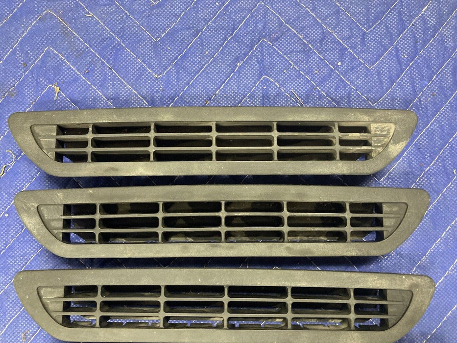 1984-1991 BMW 318i 325i E30 Rear Parcel Shelf Vents Set Of 4 1929555 OEM #2647M