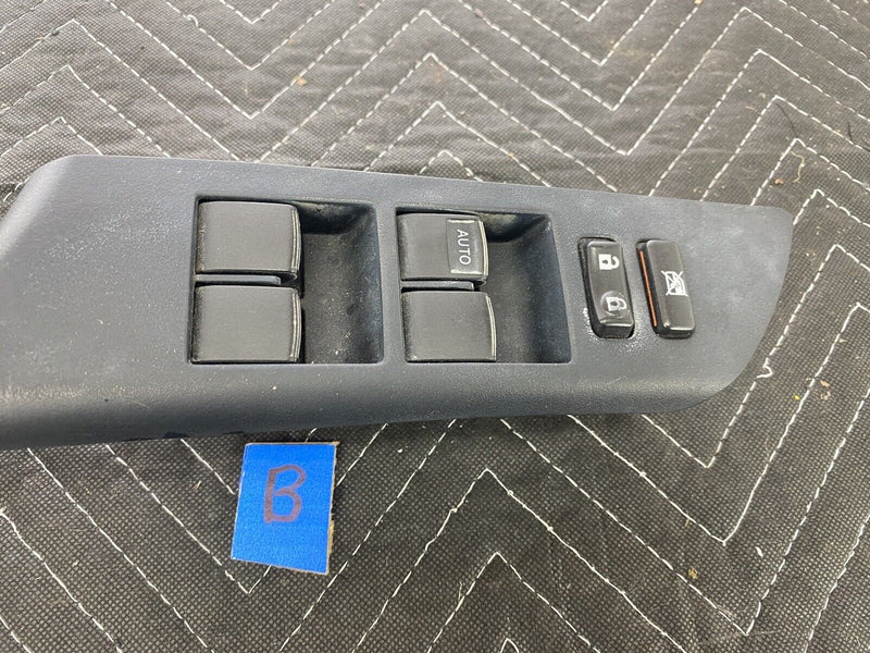 09-10 Pontiac Vibe 09-13 Matrix Toyota Front Left Master Window Switch OE #3156E