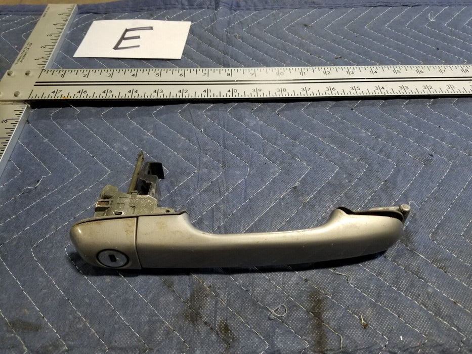 98- 00 Volvo V70 S70 V70R LH Driver Door Handle- Some Cosmetic Damage OEM #352AN