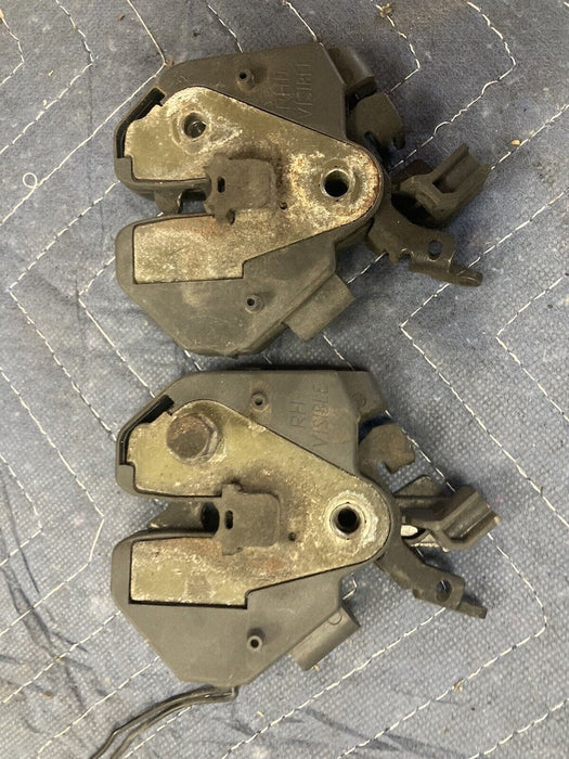 2005-2007 Volvo S60R S60 V70R ￼Trunk Latch Actuator Pair 30679870 OEM #1553M