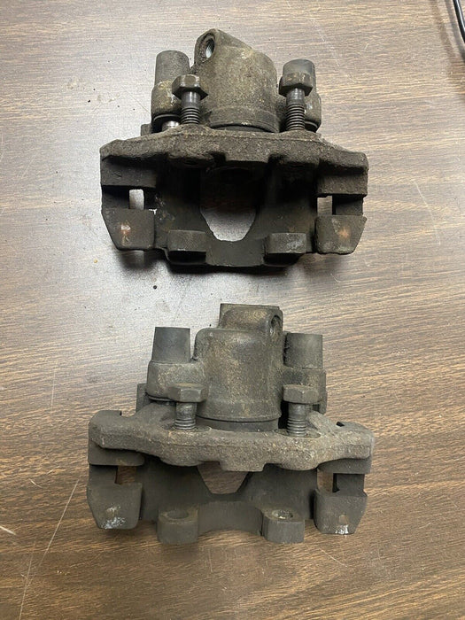 BMW 320i 325i M20 E30 Estate Wagon Rear Caliper Pair L & R Non ABS OEM #2909E