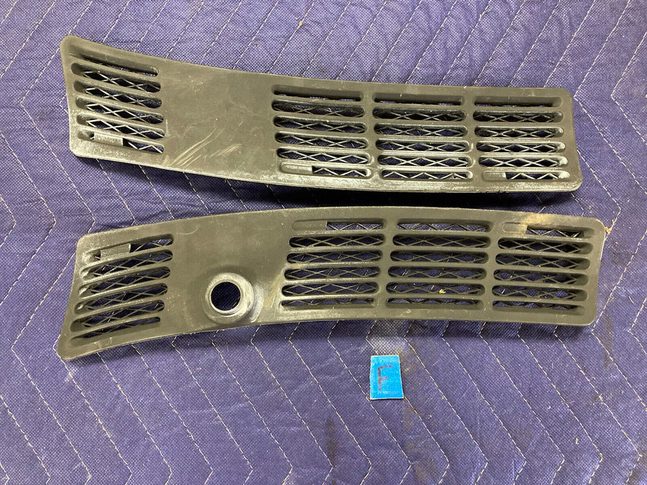 1982-1994 BMW E30 318i 325i Windshield Cowl Vents Right Left Pair OEM #2469M