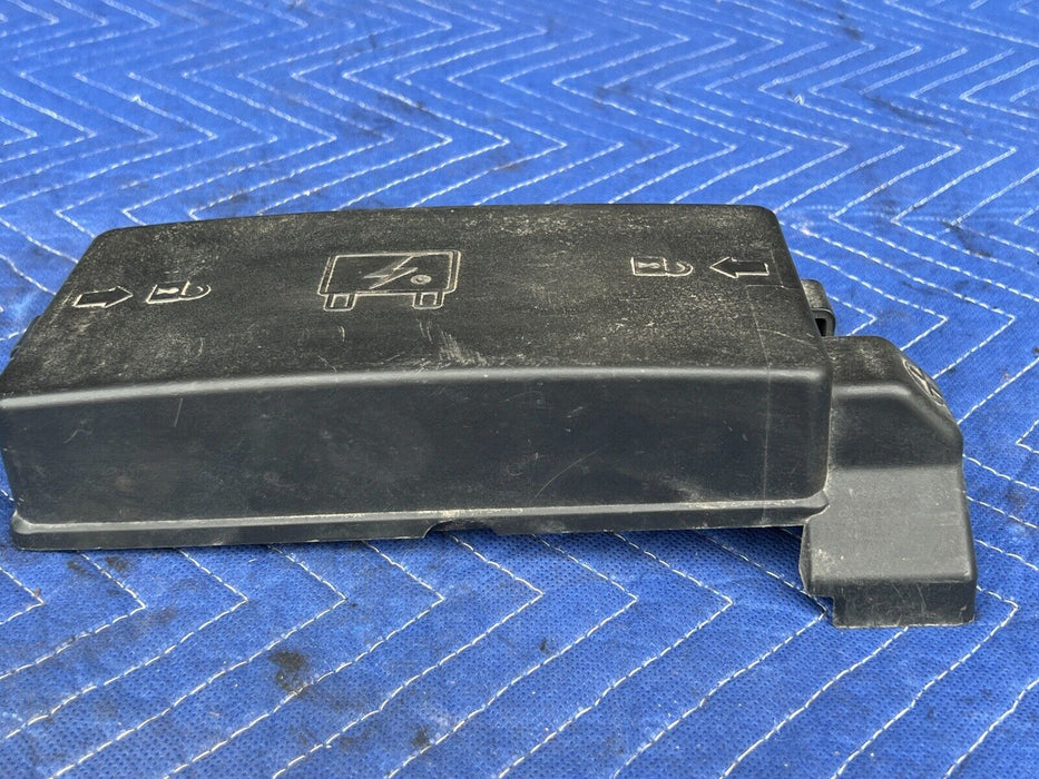 2002-2007 Saturn Vue Battery Compartment Cover Lid Piece Trim OEM #463EM