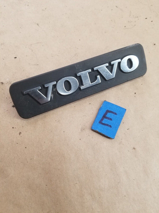 1992-1997 Volvo 850 850R V90 S90 960 Volvo Front Fender Badge Emblem OEM #2914E