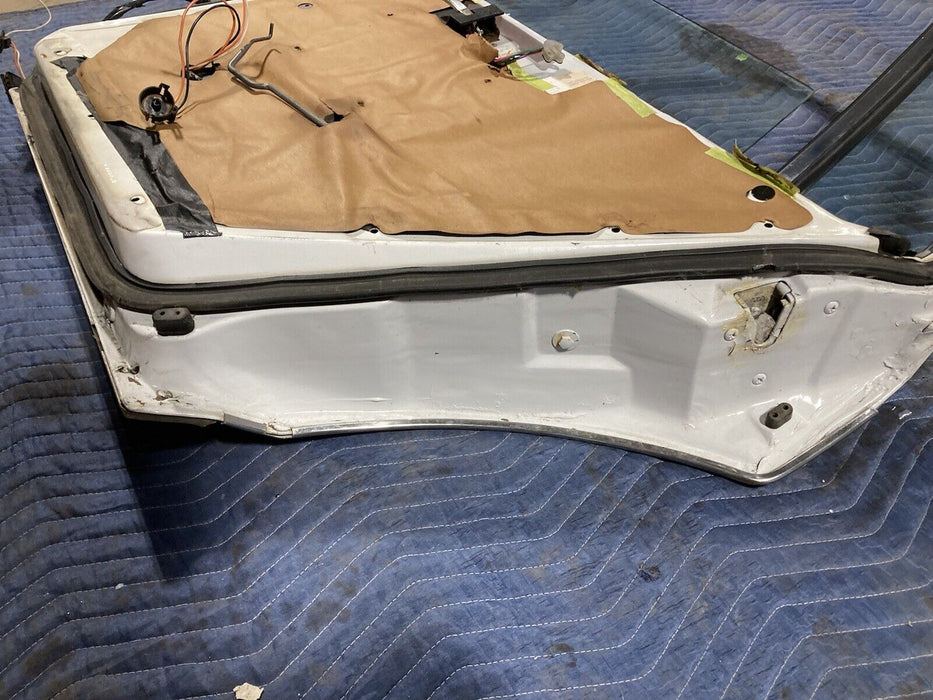 1976-1979 Cadillac Seville Right Passenger Side Rear Door White OEM #1760M