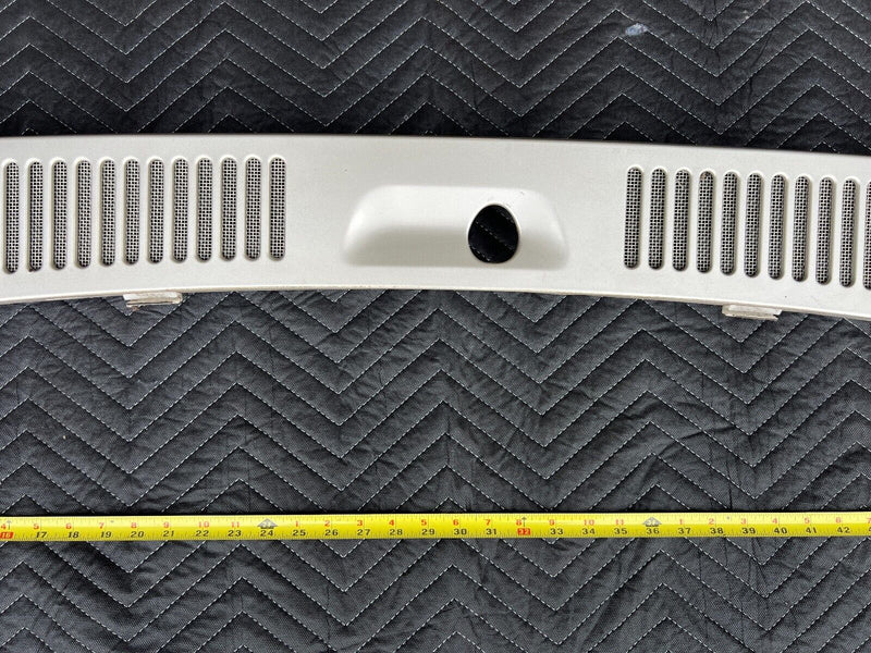 1998-2002 Isuzu Trooper Windshield Wiper Grille Cowl Vent Trim Guard OEM #968EM