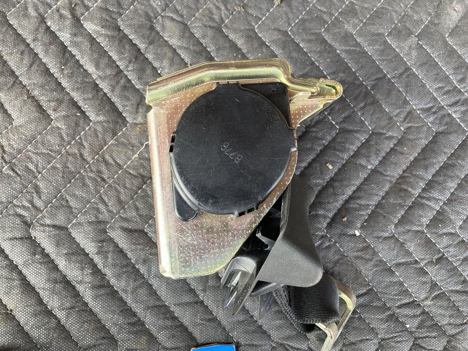 1982-1994 BMW E30 318i 325i 3083-3 Rear Left Seat Belt Retractor OEM #2112M