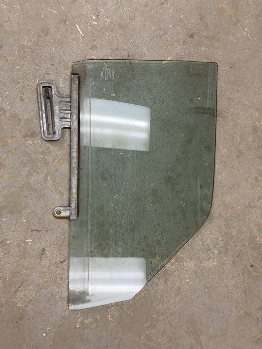 1975-1993 Volvo 240 244 245 Front Right Pass Side Door Window Glass OEM #2423E