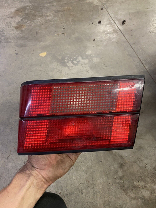 88-95 BMW 525i 530 Left Driver Brake Tail Light Lamp Trunk Signal Lamp #32E