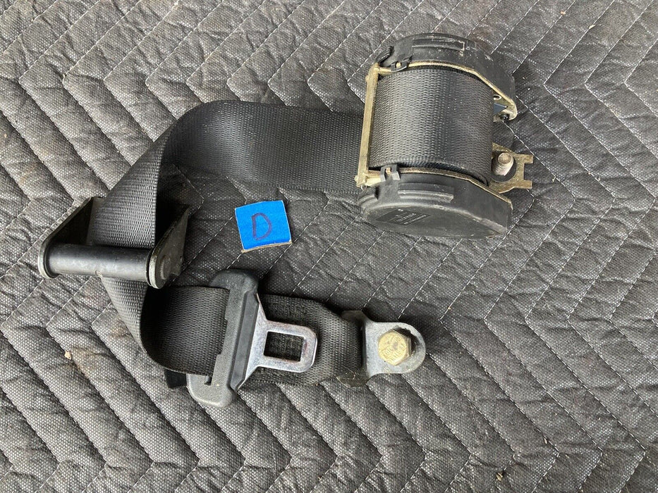 1982-1994 BMW E30 318i 325i 1935621 Right Rear Seat Belt Retractor OEM #2116M