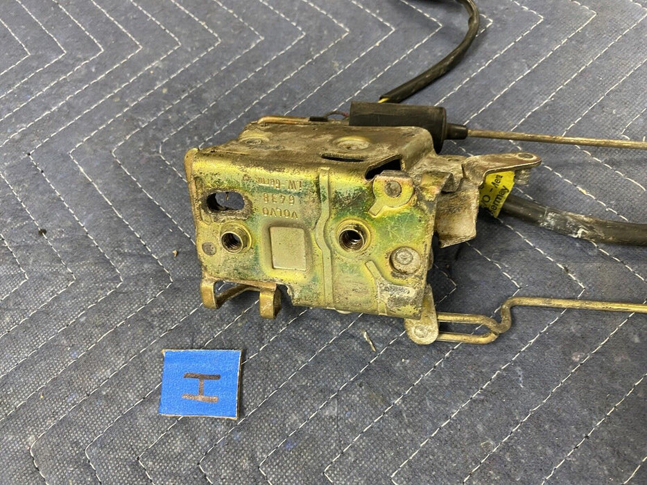 1983-1993 Volvo 240 Driver Front Power Door Lock Actuator 1307698 RARE #2172E