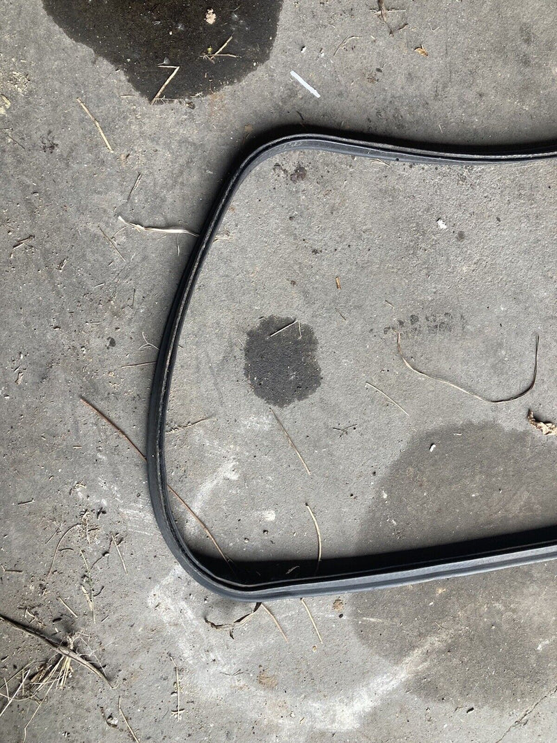 1982-1994 BMW E30 318i 325i Deck Lid Trunk Gasket Seal Weatherstripping #2260M