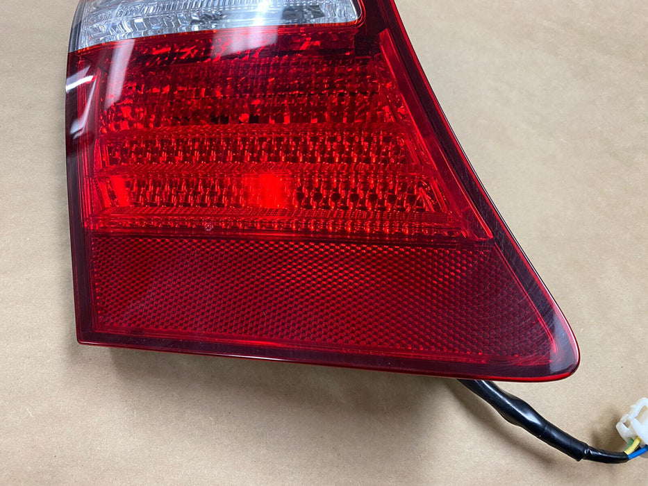 2007-2009 Lexus LS460 LS460L Rear Left Driver Inner Tail Light Deck #2091EJ