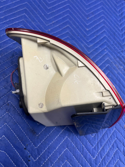 2006-2010 VW Jetta 2.5L Rear Right Passenger Side Tail Light 1K5945096J OE#100MC