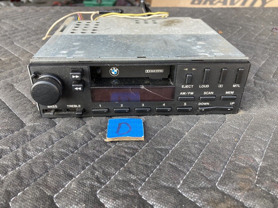 1982-1994 BMW E30 318i 325i CM5804 Head Unit Radio Stereo Alpine OEM #2103M