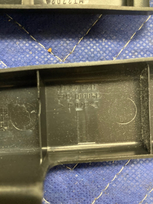 1998-2005 Land Rover Freelander Drivers Side Seat Track Cover Ends Cap #2999M