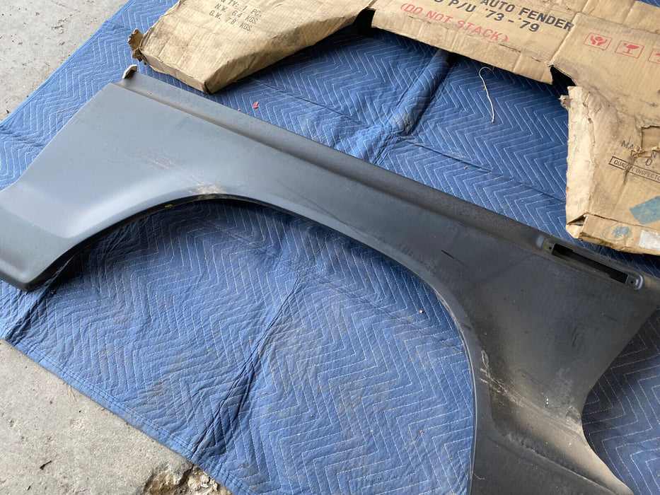 1973-1979 Ford F Series F100 F150 F250 F350 P/U Truck RH Front Fender NOS #947E