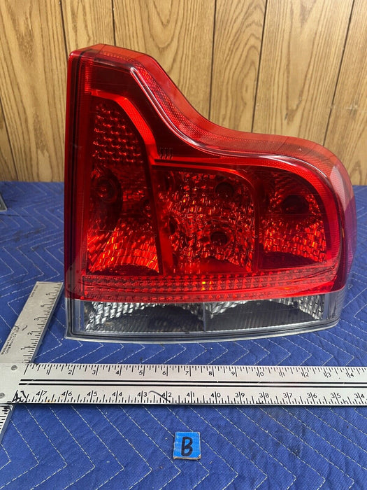 2005-2007 Volvo S60R V70R Passenger RH Right Brake Tail Light Lamp OEM #1184EM