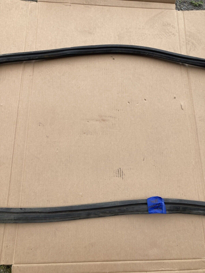 1982-1994 BMW E30 318i 325i Rear Window Gasket Seal Weatherstripping #2254M